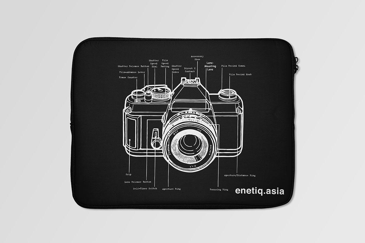 Laptop Sleeve with Black & White Antique Camera Print